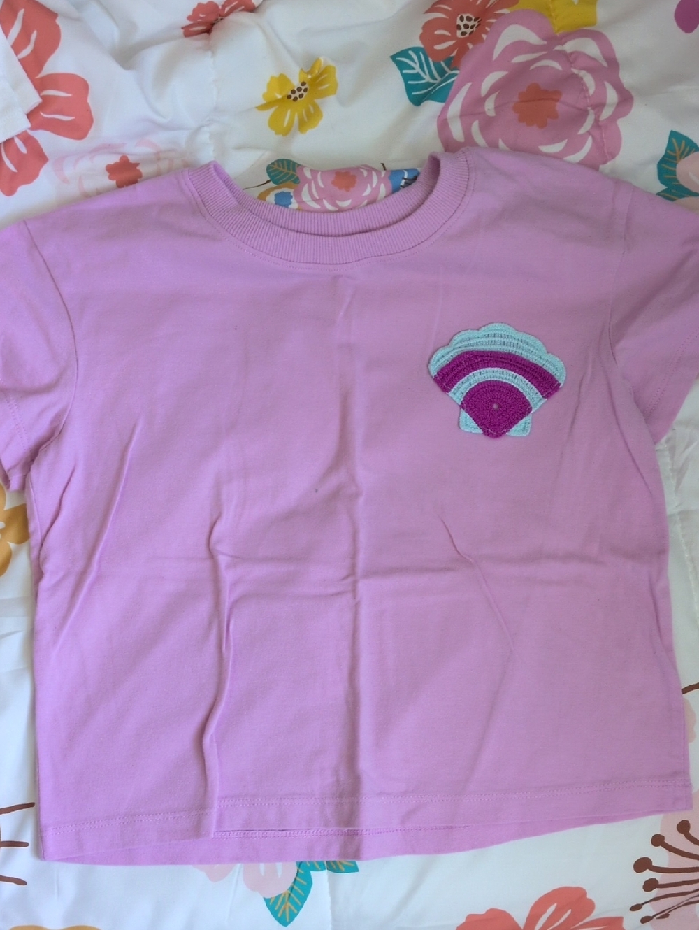 Cat & Jack Pink Short Sleeve Tee with Shell Patch